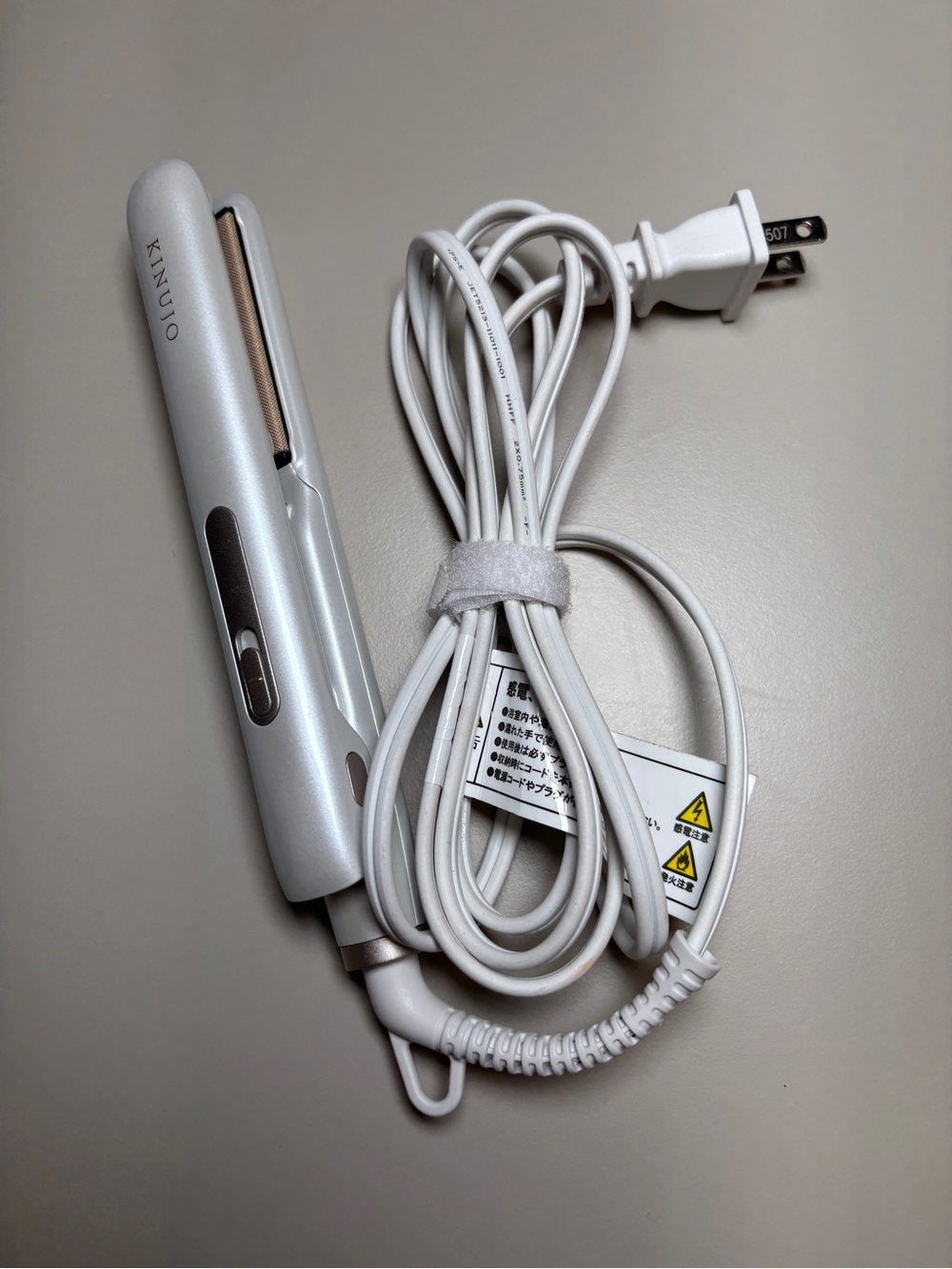 Portable Mini Hair Iron KINUJO W -worldwide model- White (DS200) DS200 Hair Styl